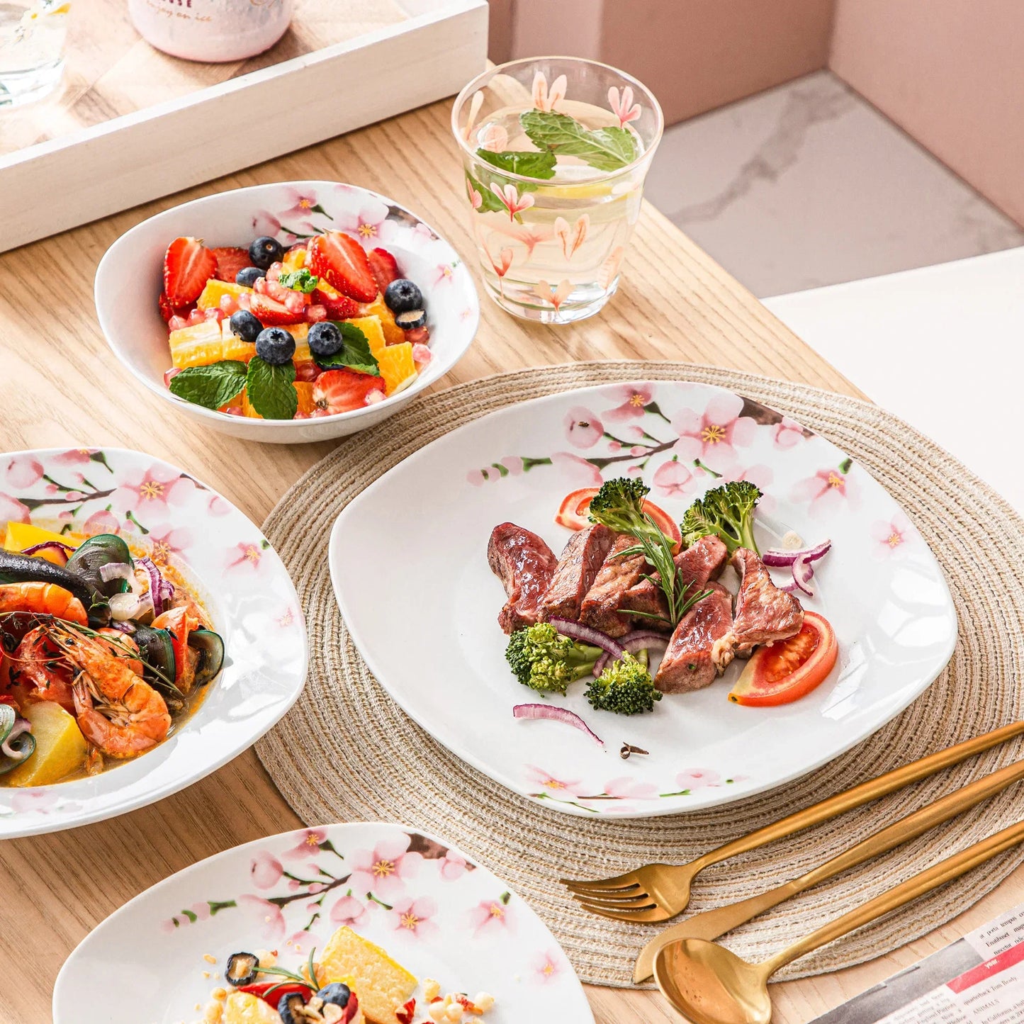 30/60pcs Porcelain Ceramic Tableware Set Elegant Dinnerware for 12 People